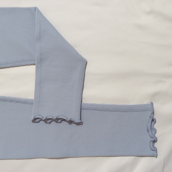 Spiritual Gangster Love Sculpt 7/8 Ruffle Leggings, Color Pastel Blue Size XS/S - Picture 8 of 16